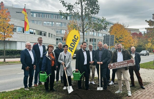 Baumpflanzaktion Halberstadt (Foto:ADAC Niedersachsen/Sachsen-Anhalt)